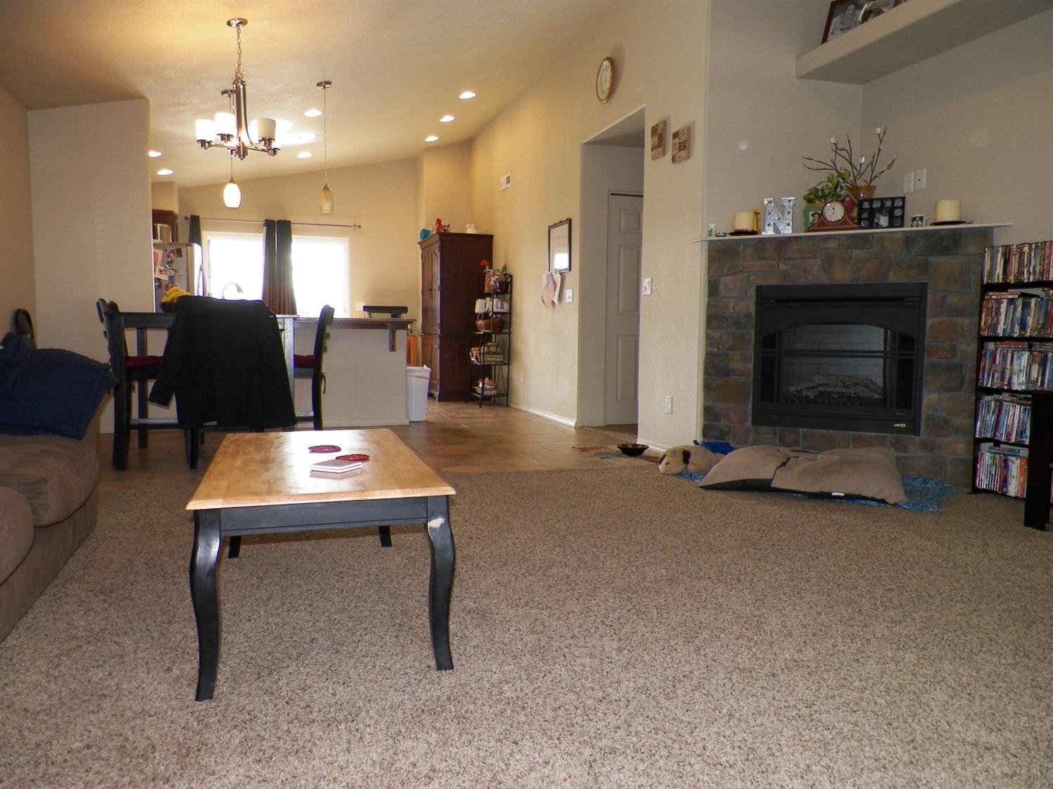 High Pointe Meadows - Residential
