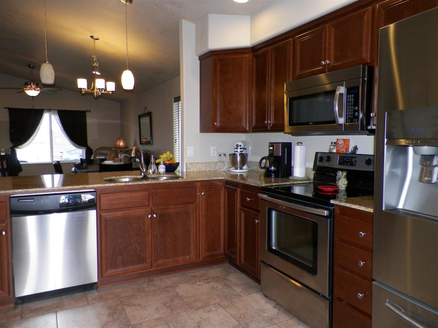 High Pointe Meadows - Residential