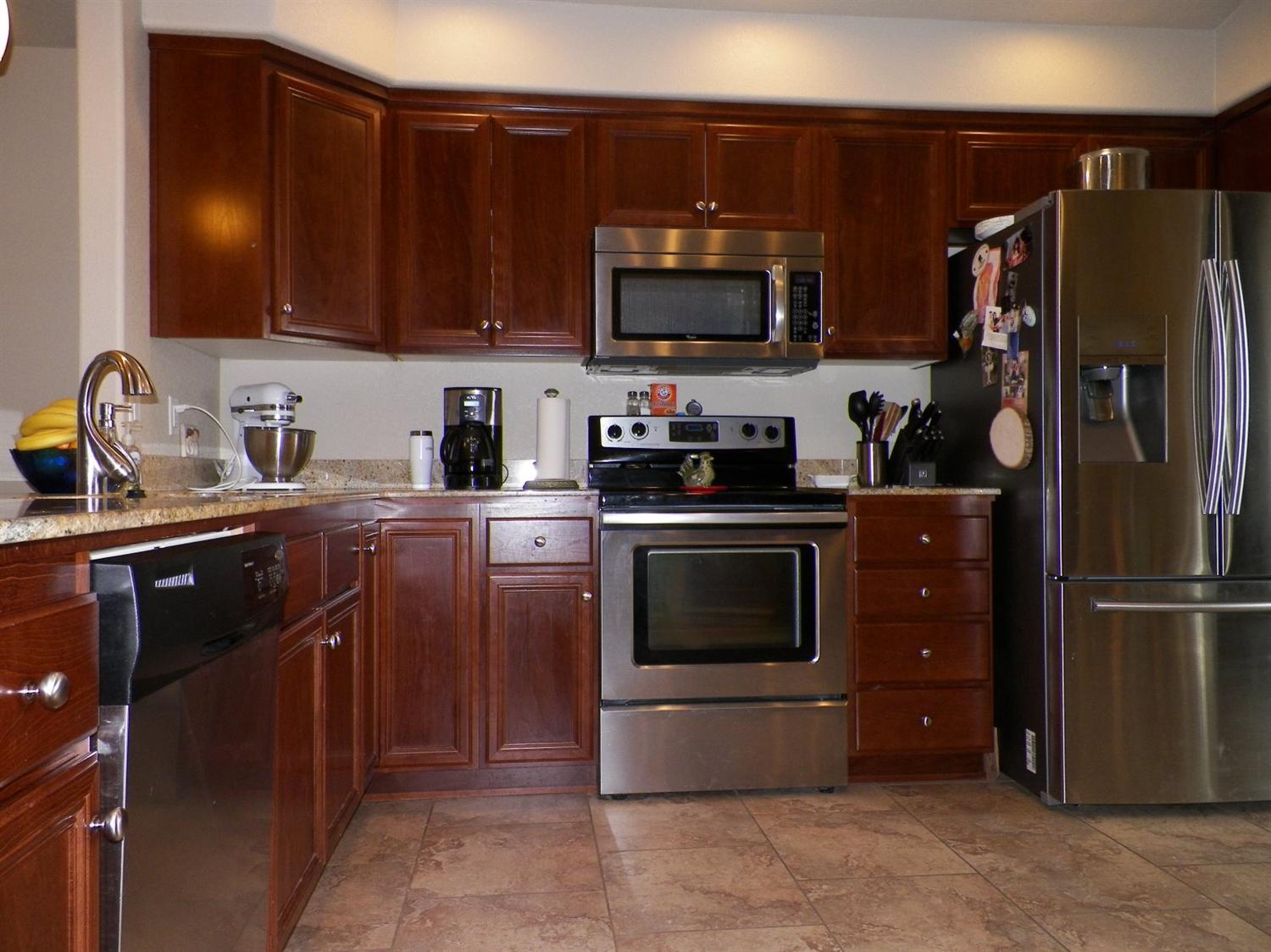 High Pointe Meadows - Residential