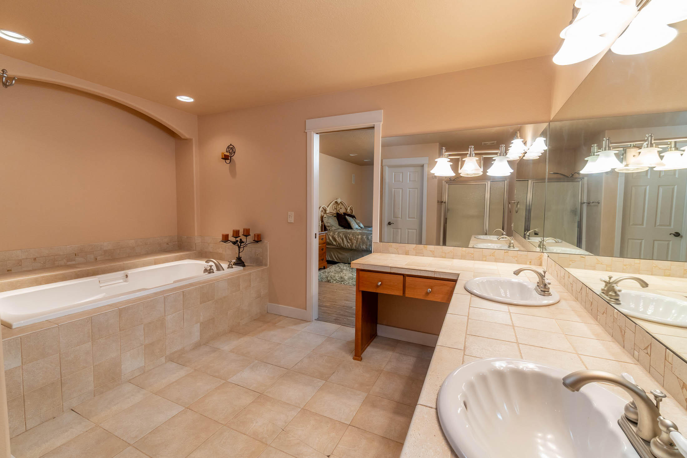 Skyliner Summit - Residential