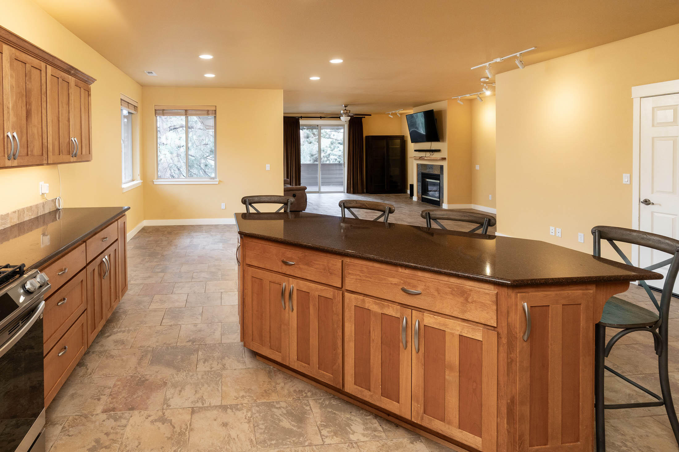 Skyliner Summit - Residential