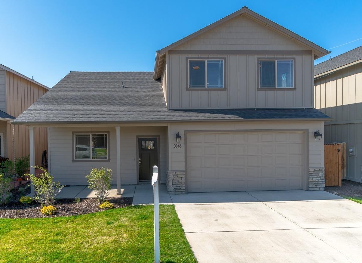 Better than new Willow floor plan in one of Redmond's premier neighborhoods. 3 bedroom, 2.5 bath, 2,025 sf of living space with main level Master Suite. Lg great room w/fireplace open to Dining w/eating bar, Quartz slab counter tops, all Stainless Energy Star appliances & corner pantry. Upper level offers 2 additional bedrooms, bath, laundry & huge Bonus Room. Gas forced air w/high efficiency furnace & plumbed for Air Conditioning. Double car garage w/ covered front and back porches, extended patio. Completely landscaped w/ auto sprinklers, fully fenced. Window treatments installed & move in ready!