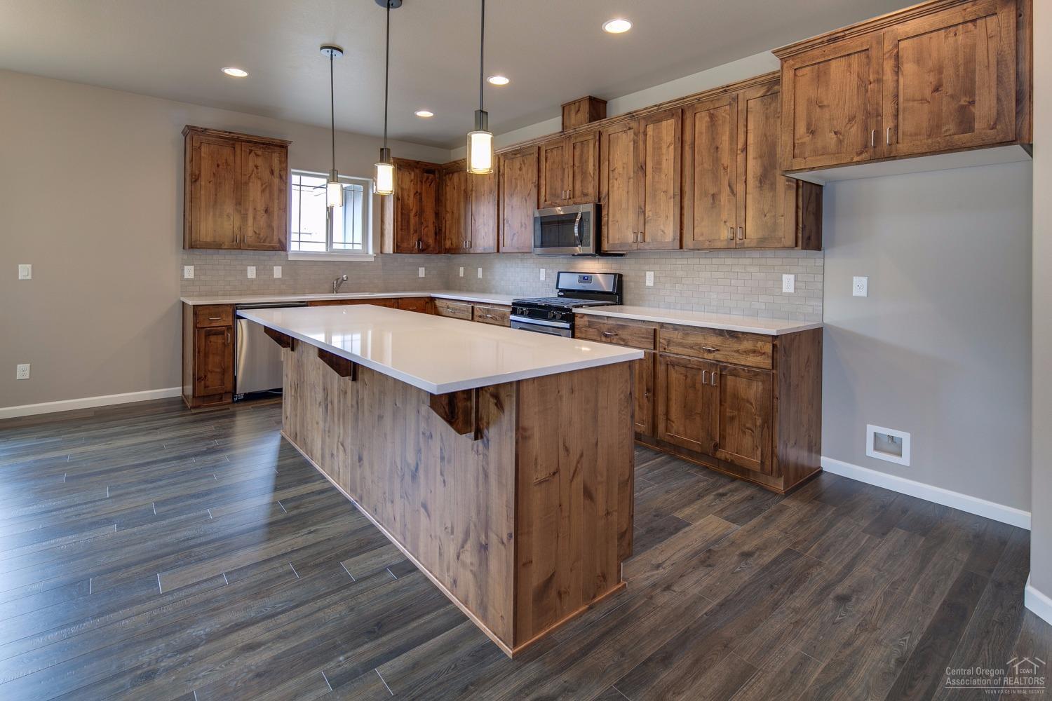 Kian Canyon - Residential