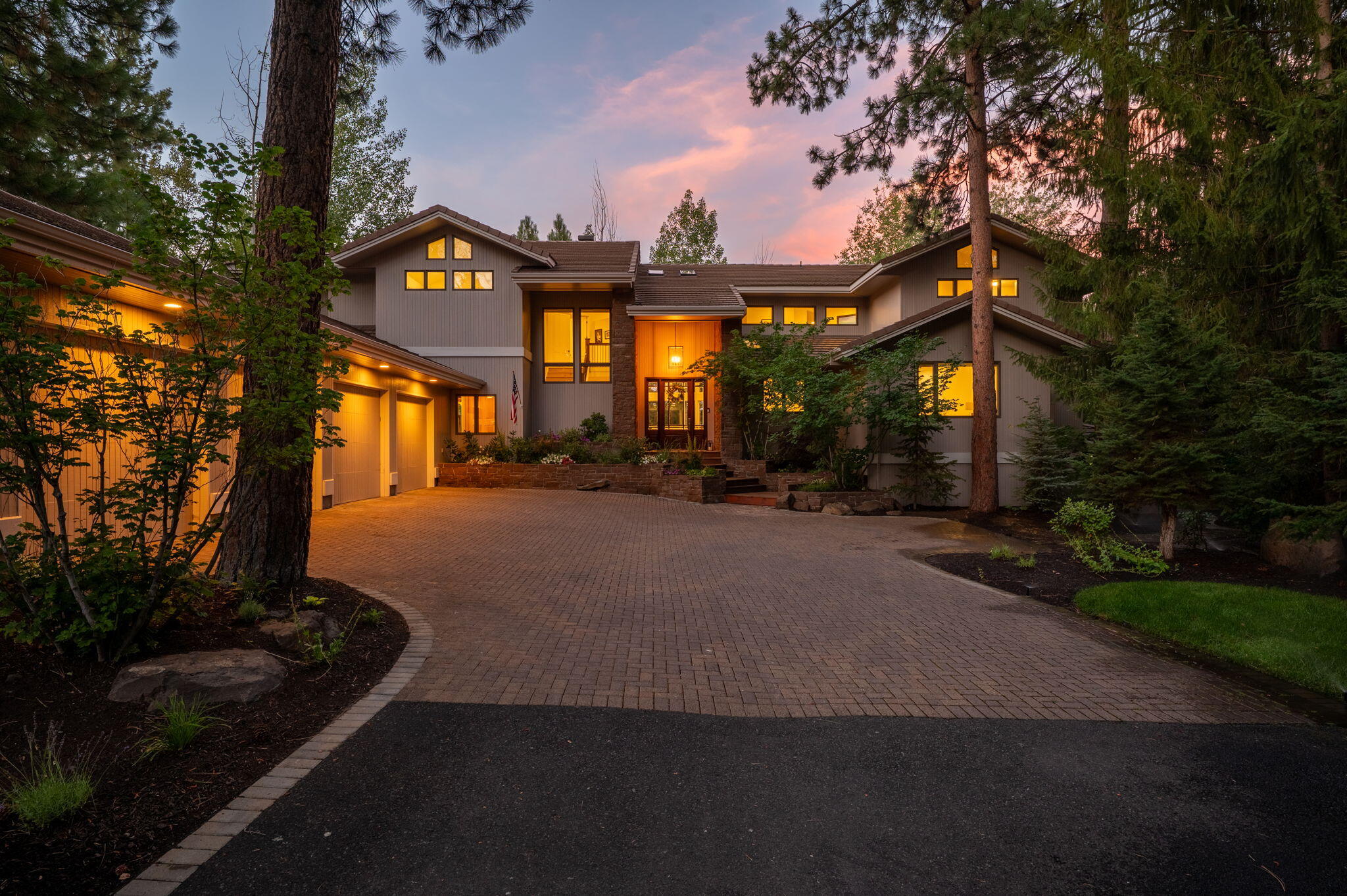 Broken Top - Residential