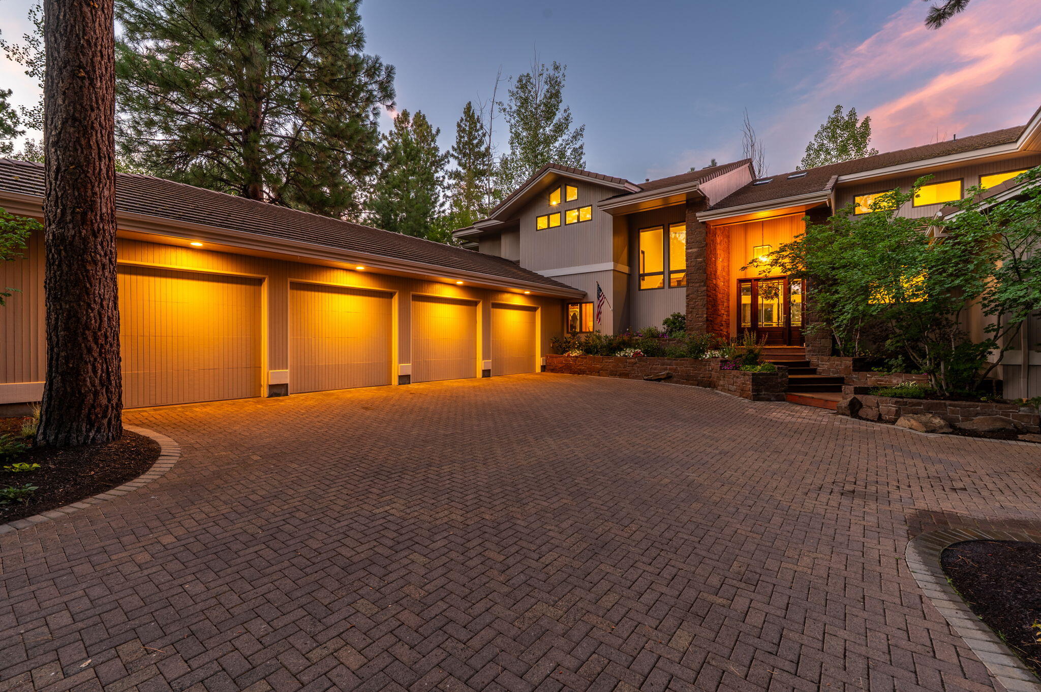 Broken Top - Residential