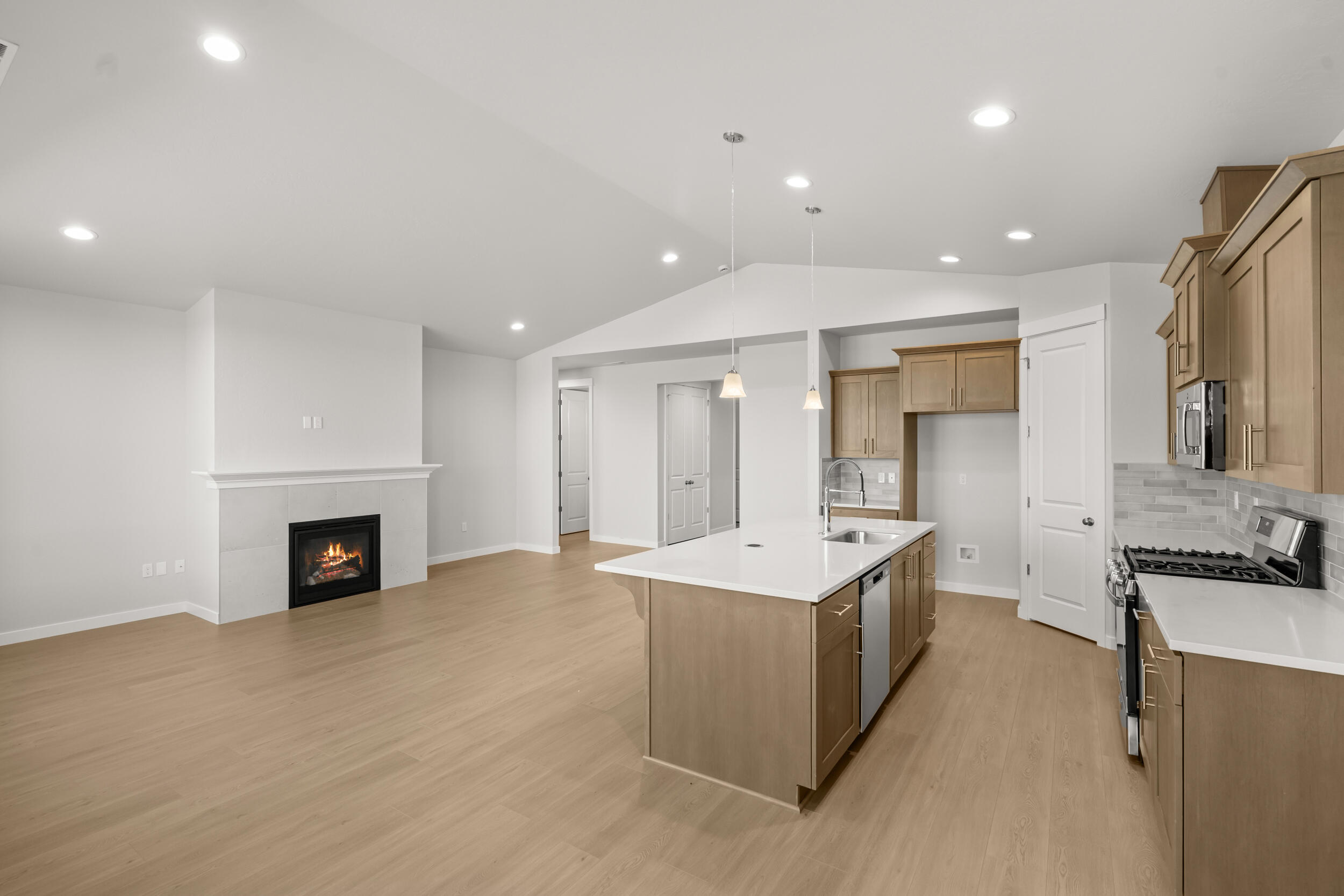 Eagle Point Golf Community - Residential