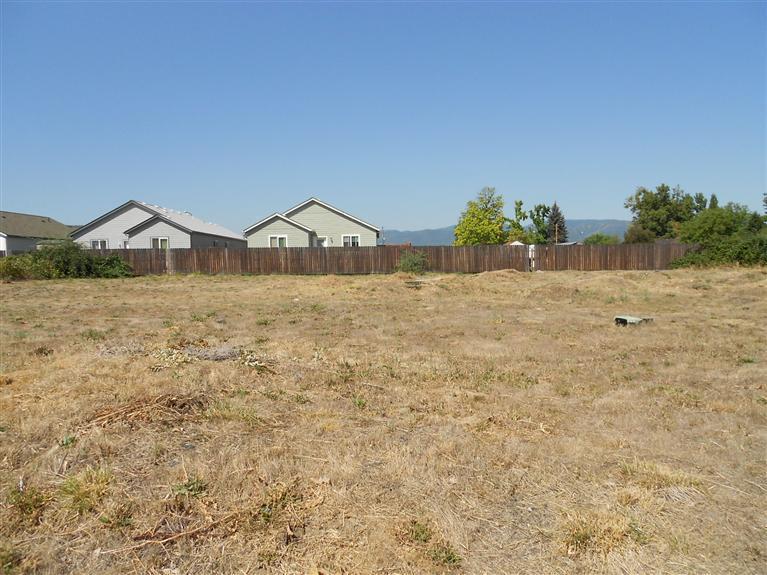 Duplex lots located in the Clear Village Subdivision. All utilities are in, ready to build.