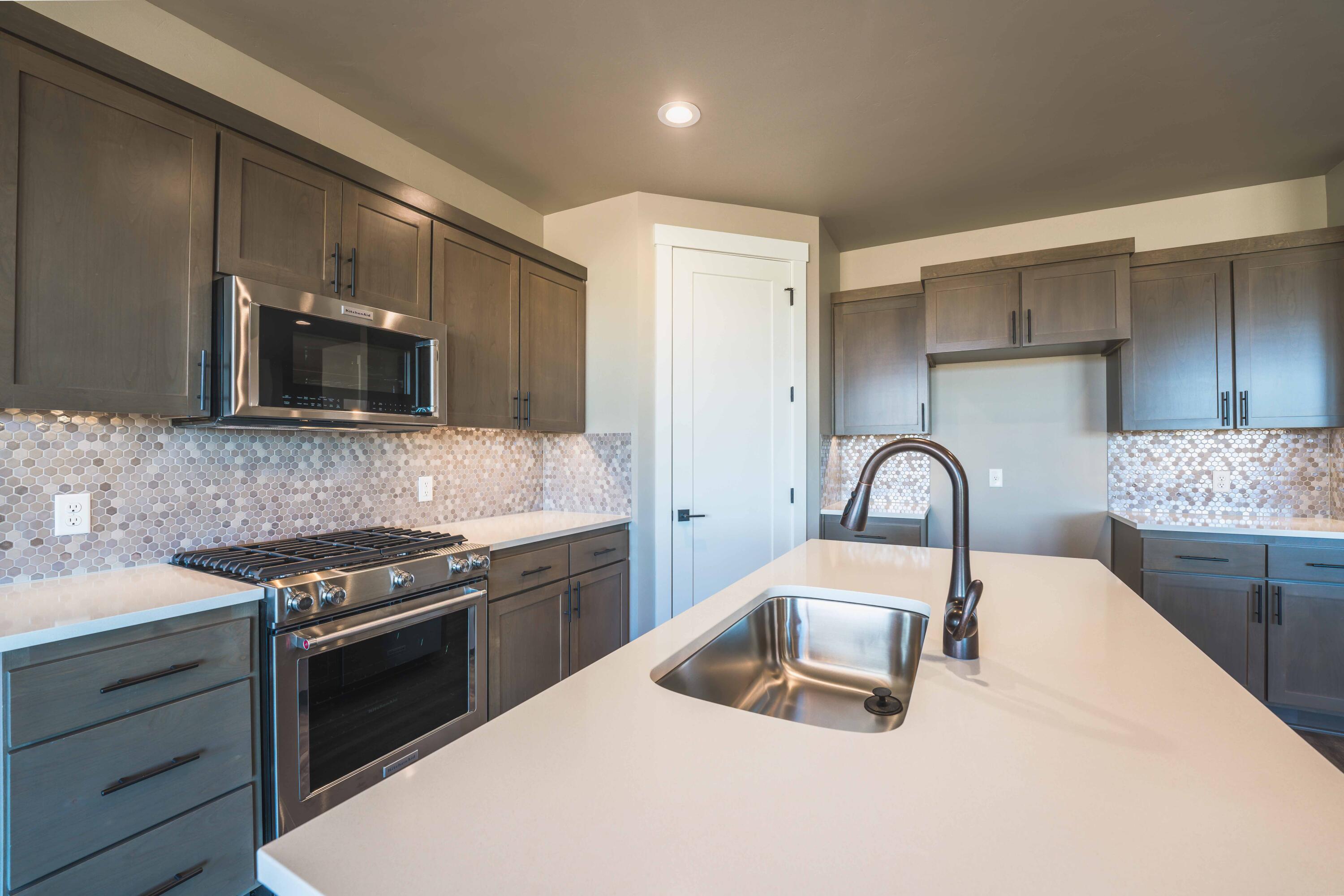 Dry Canyon - Residential