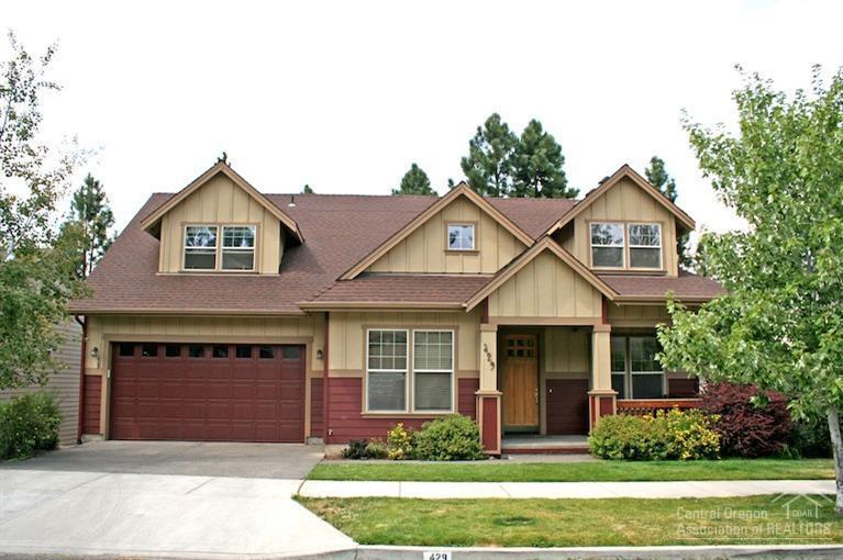 Welcome home to this light and open beauty in desirable Skyliner Summit! Mostly main level living, upstairs includes 2 bedrooms, full bathroom and a study alcove. Outside is a large upper deck & quiet patio below plus a dog run & access to almost 1000 sq ft of unfinished space under the home. Views of the pines & close proximity to the shops, restaurants and schools in Northwest Crossing complete the package. Call today for your private viewing.