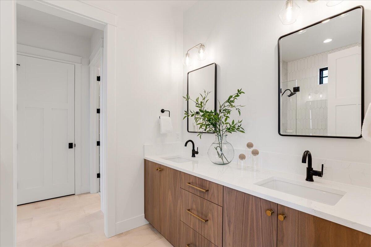 Discovery West Phase 5 - Residential