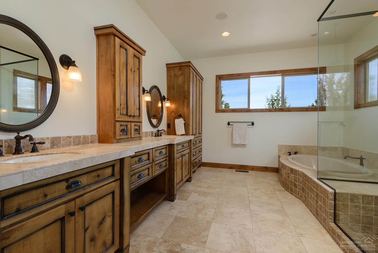 Awbrey Butte - Residential