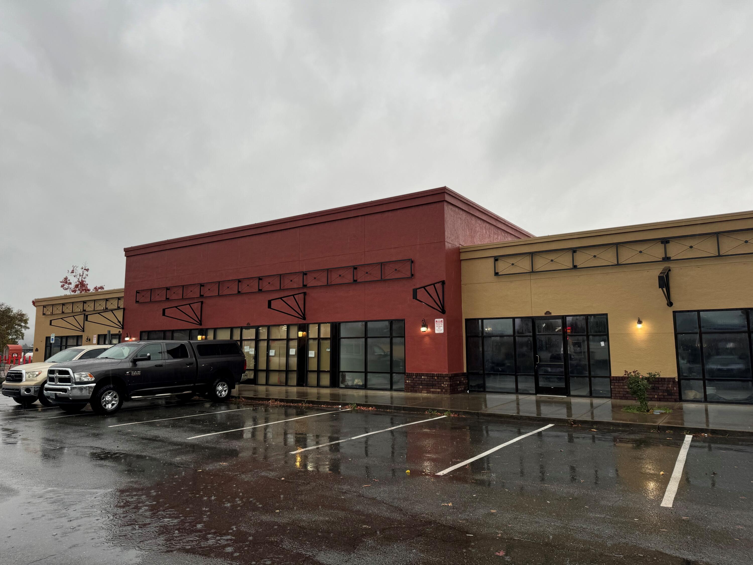Well located commercial strip center in high traffic Grants Pass location. The property is situated between Walmart and Fred Meyer on an outparcel near Grants Pass Pkwy. Ample parking and convenient access. Suites are available from approximately 1,200 to 8,018 square feet. Contact listing Broker for additional information and to arrange tours