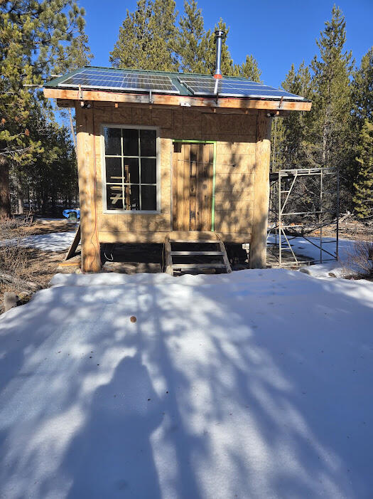 Off the grid hunter's delight with ample game trails. As you drive up to the property you'll realize how private this spot is. Features view of the Williamson River Valley from the north end. Seller says the well provides 100 gpm. Some sub-irrigation at the north end. From this property, you can easily access and explore the stunning surroundings of our public lands. This parcel borders Forest Service land on the South and SouthEast sides, a large ranch on the North side, and two 40 acre parcels. Diesel and propane delivery is available. In addition to a storage shed, there's an outhouse with a holding tank and a solar panel and battery setup for the on- site well.