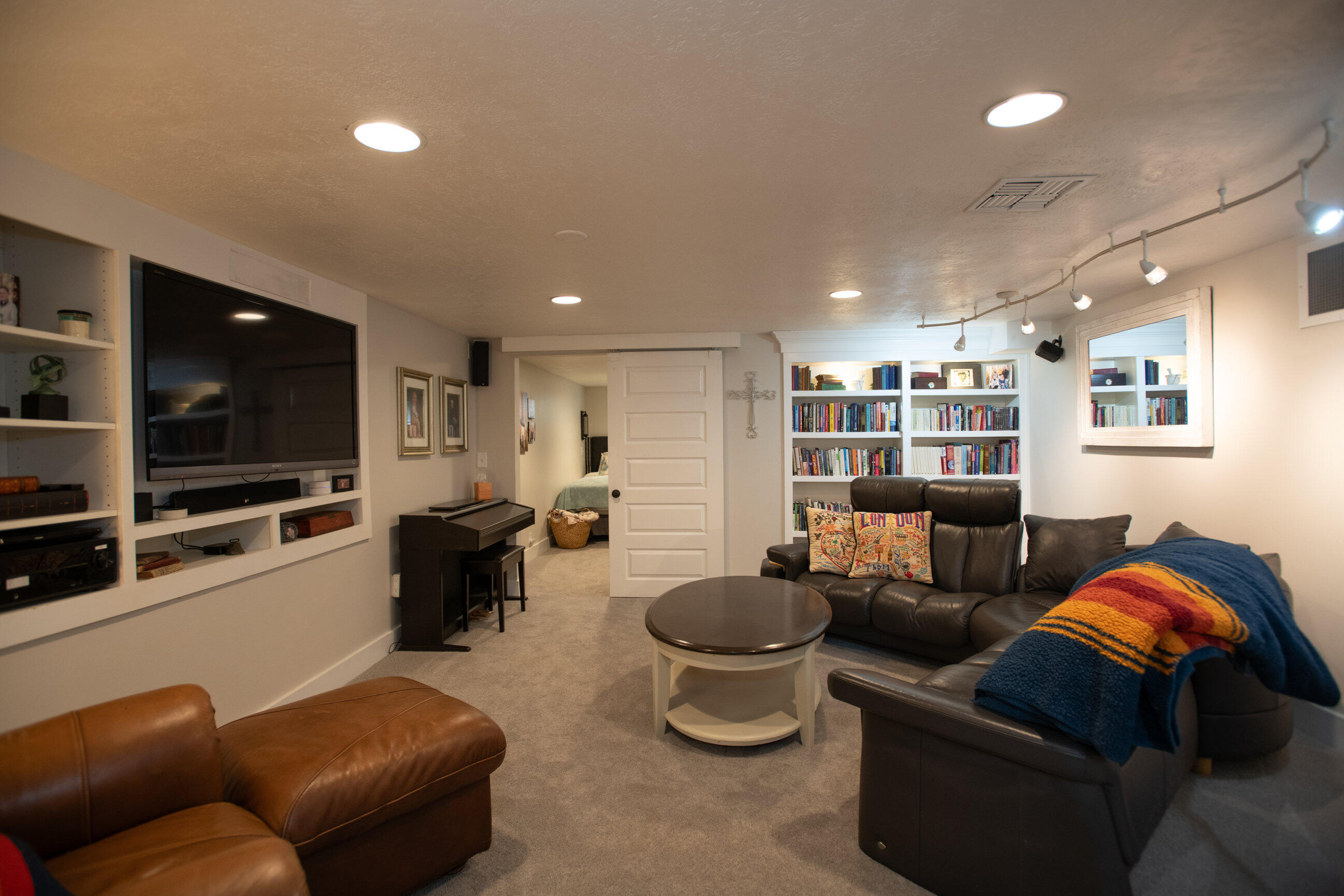 Ellis - Residential
