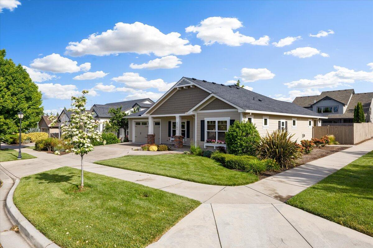 Beautifully appointed single level Mahar home in highly desirable Summerfield!. Fully owned newer solar system minimizes monthly power bills to $18! Abundance of light from this corner parcel & throughout this beautiful home. Highly attractive interior, open floorplan
& expanse of built-in cabinets & bookcases surround the gas fireplace & add warmth and style. Beautifully designed chef's kitchen features quartz & granite countertops, crisp white cabinets, white subway tile backsplash & stainless-steel appliances with generous sized dining bar. Open dining room overlooks the rear yard & is ideal for casual dining or entertaining. The split floor plan offers a spacious primary suite with large walk-in closet, & step-in shower/bath combo. 2 additional bedrooms are ideal for a guest room or office. Nice 2nd bath and laundry room with utility sink & cabinets. 
Oversized attached garage. RV parking. Wonderful neighborhood!