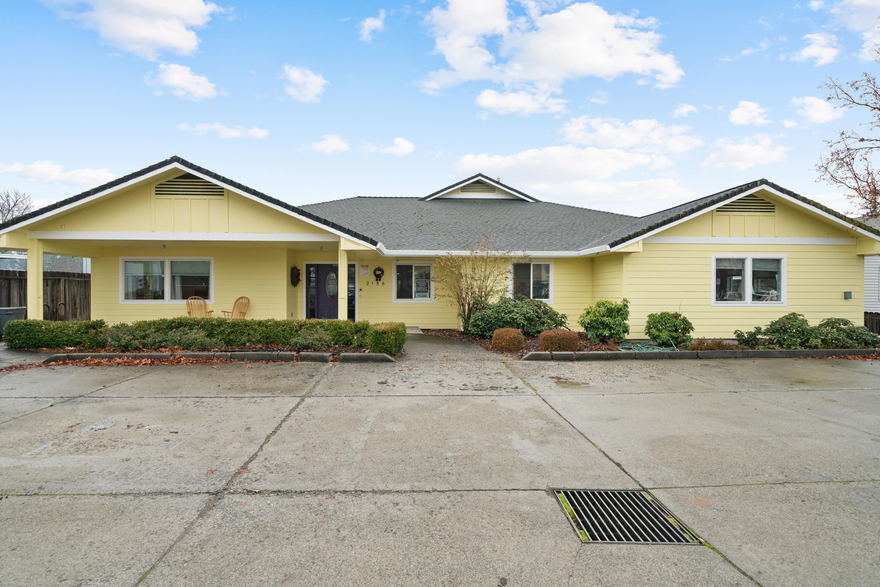 13 bed residential care facility with a specialized endorsement for Alzheimer's and dementia related disorders and a Medicaid license. Five semi-private rooms and three private rooms with full baths. Living room, dining room, office, laundry facility and large kitchen. Located in East Medford and close to medical facilities.