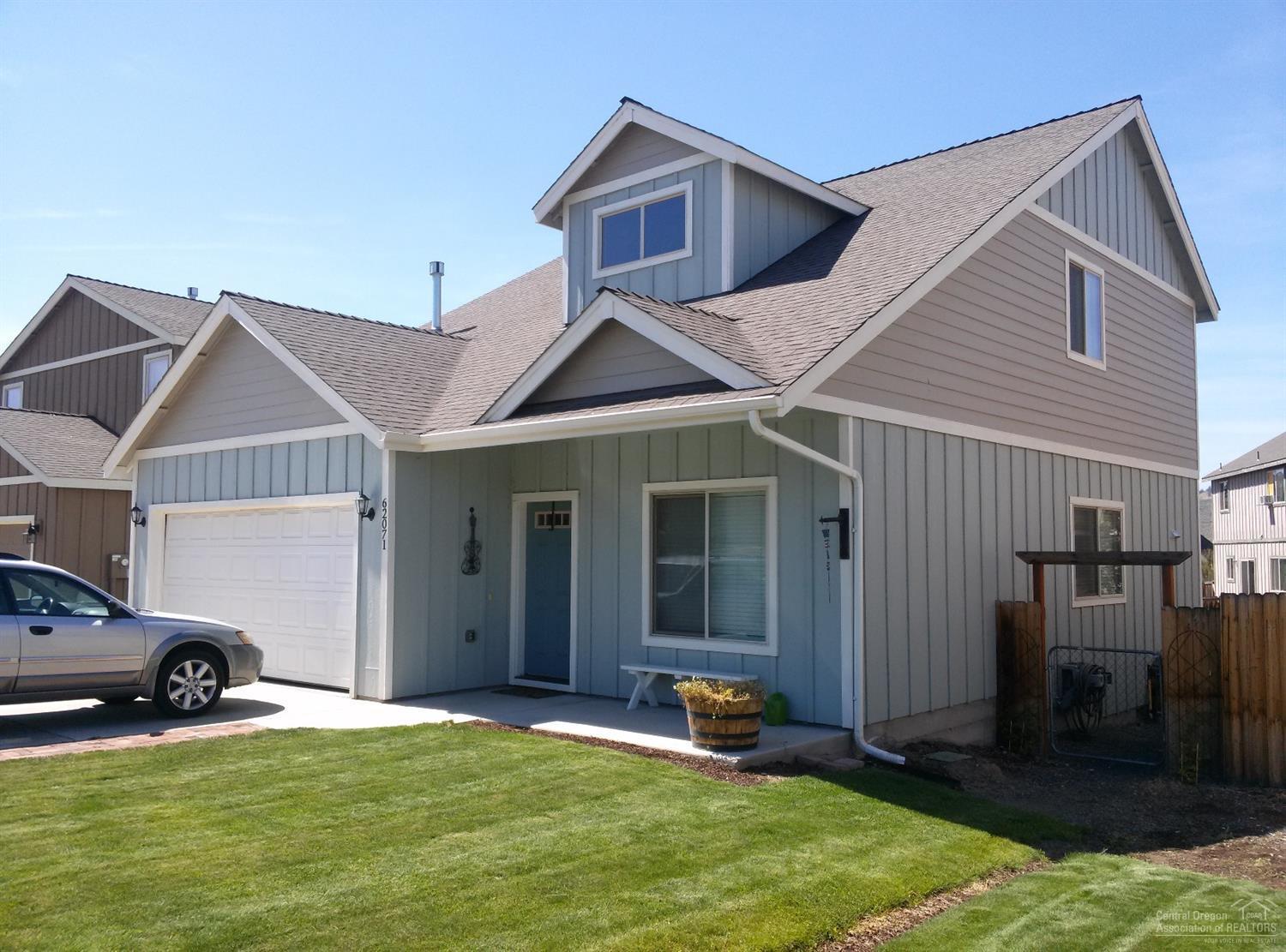 Beautiful NE Bend home with lots of style. Enjoy the Cascade mountain views from the upstairs family room and 2 bedrooms. Master bedroom on the main level. All bedrooms have great closet organizers for storage. Kitchen includes granite tile counter top, Stainless Steel appliances and tile floors. Wood,tile,and carpet thru out the rest of the home. Convenient automated sprinkler system to keep it green. Enjoy the backyard fire pit and just a short walk to Worthy Brewing, shopping, and the hospital.