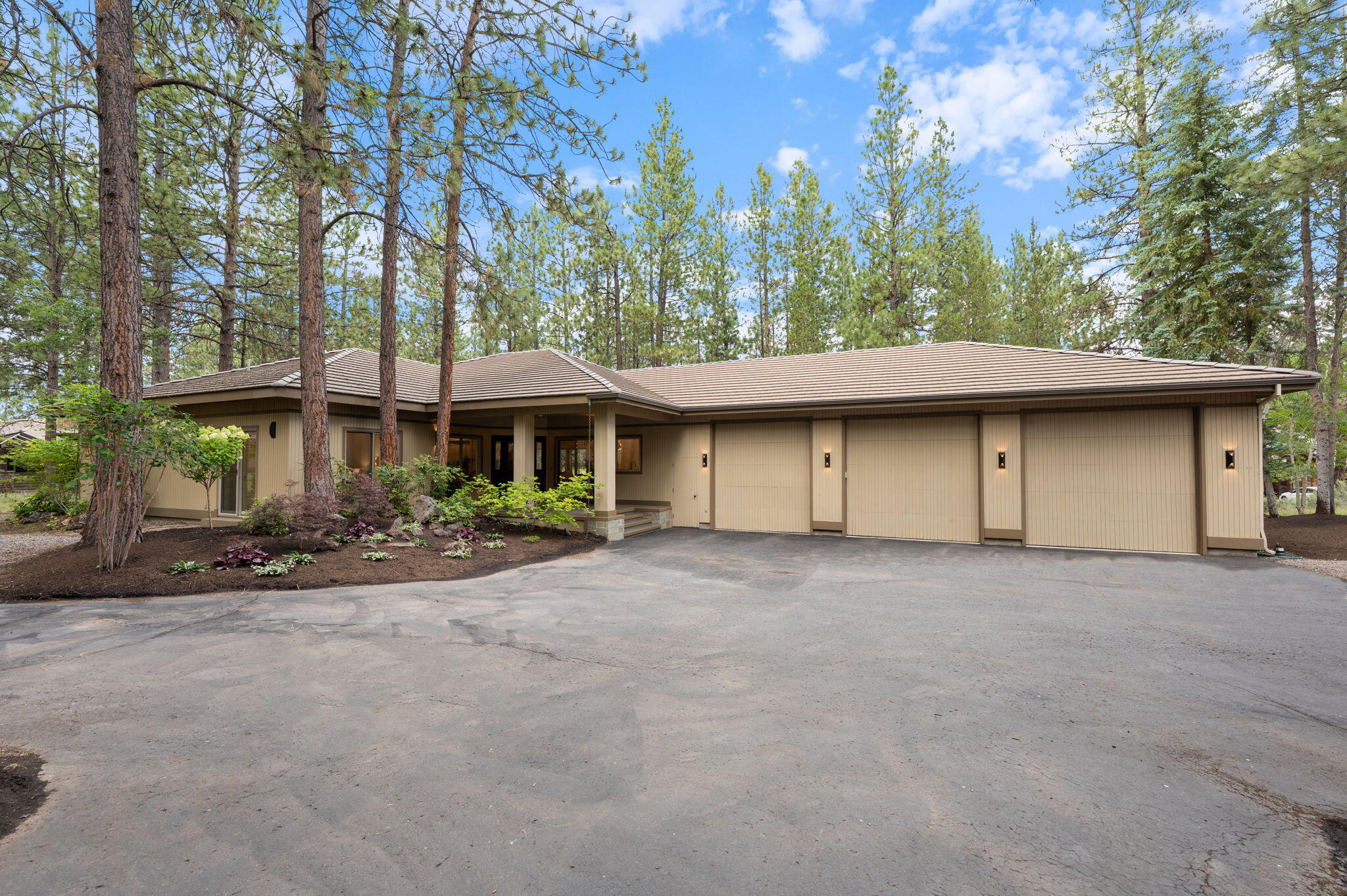 Broken Top - Residential