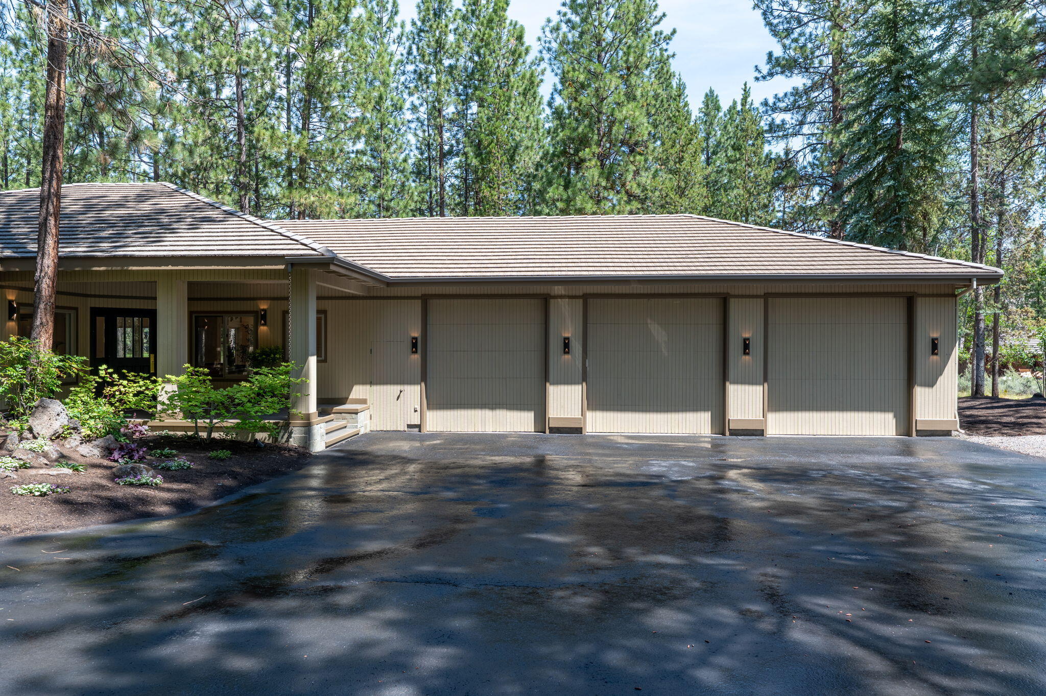 Broken Top - Residential