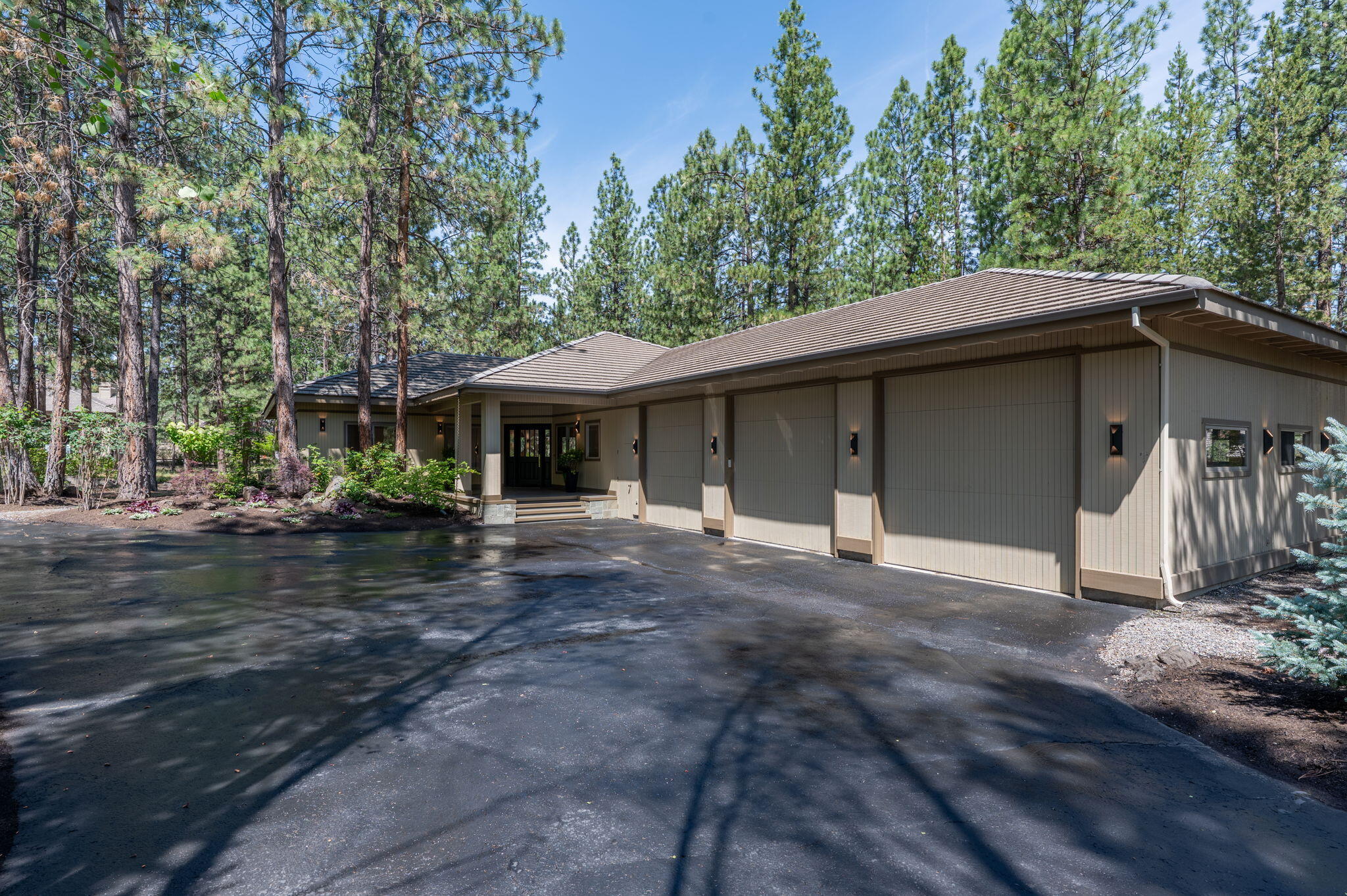 Broken Top - Residential