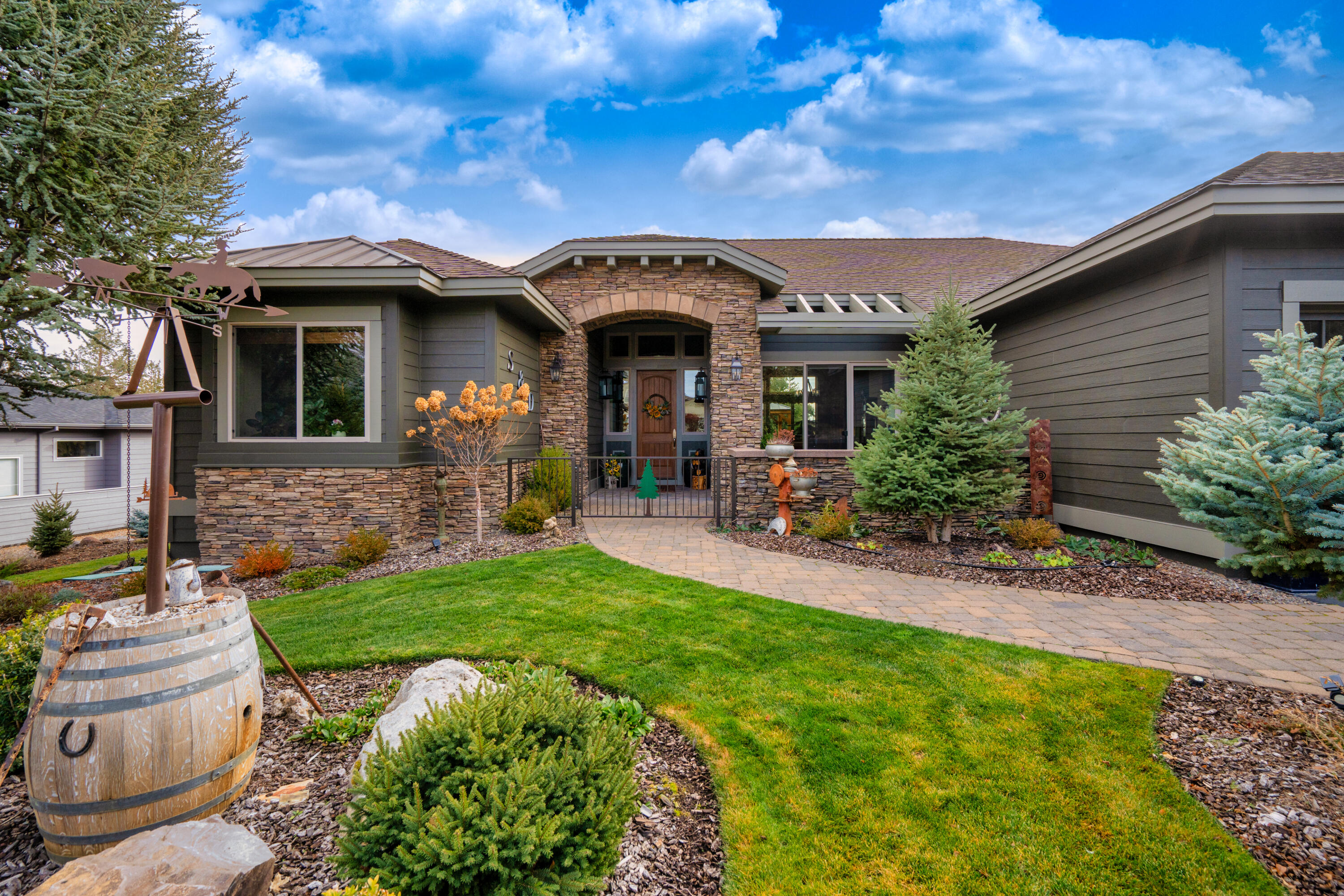Eagle Crest - Residential