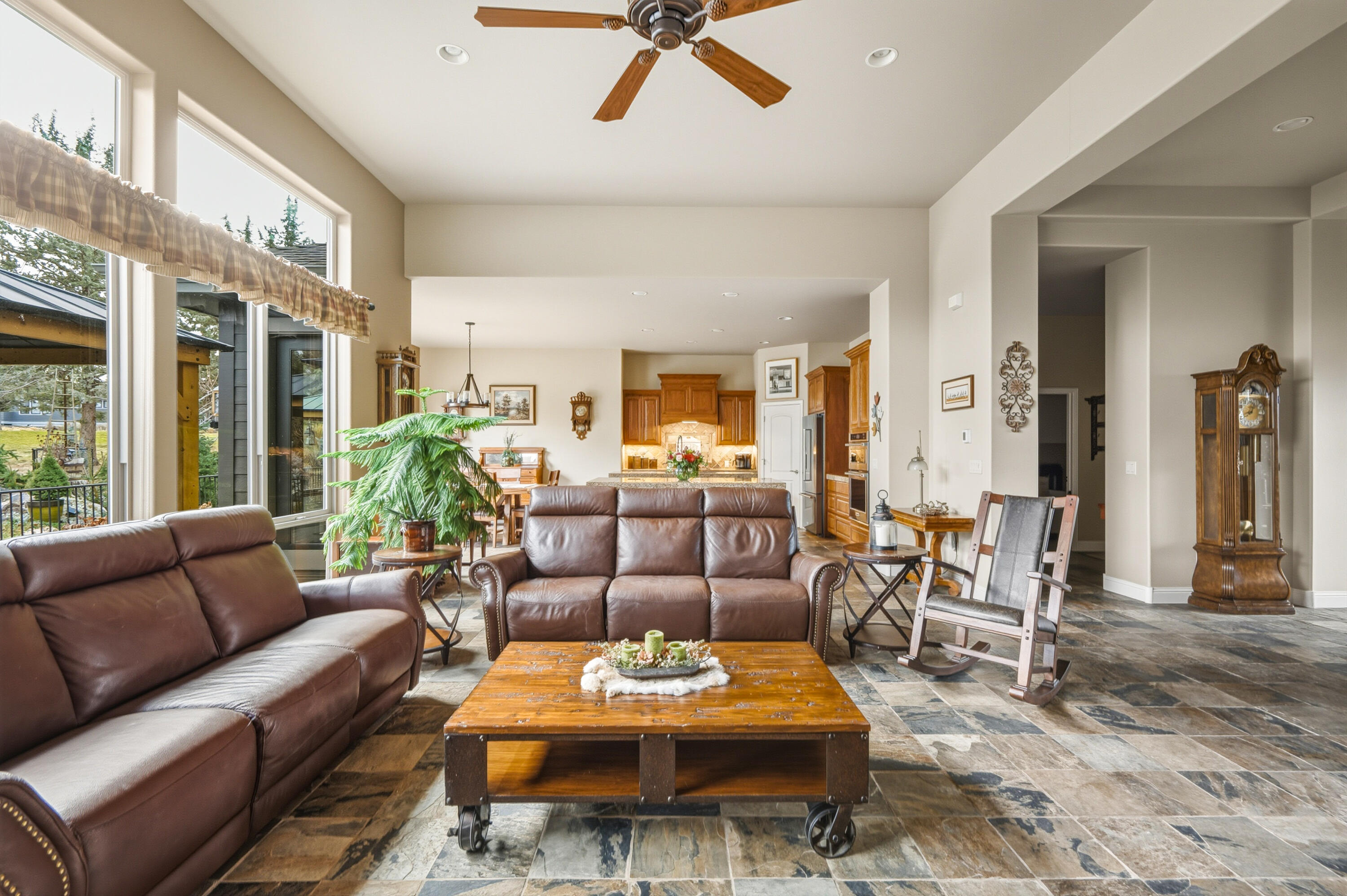 Eagle Crest - Residential