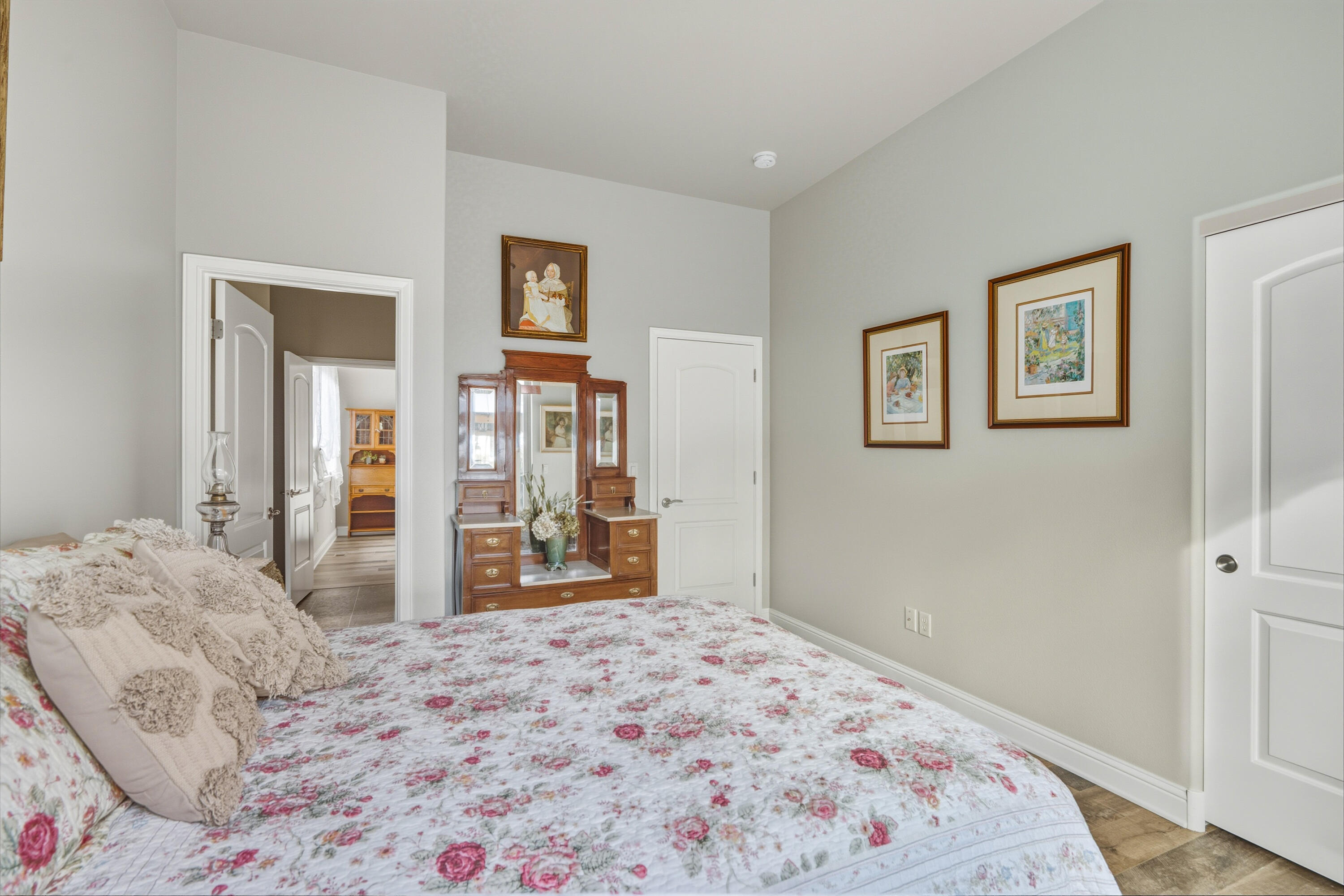 Eagle Crest - Residential