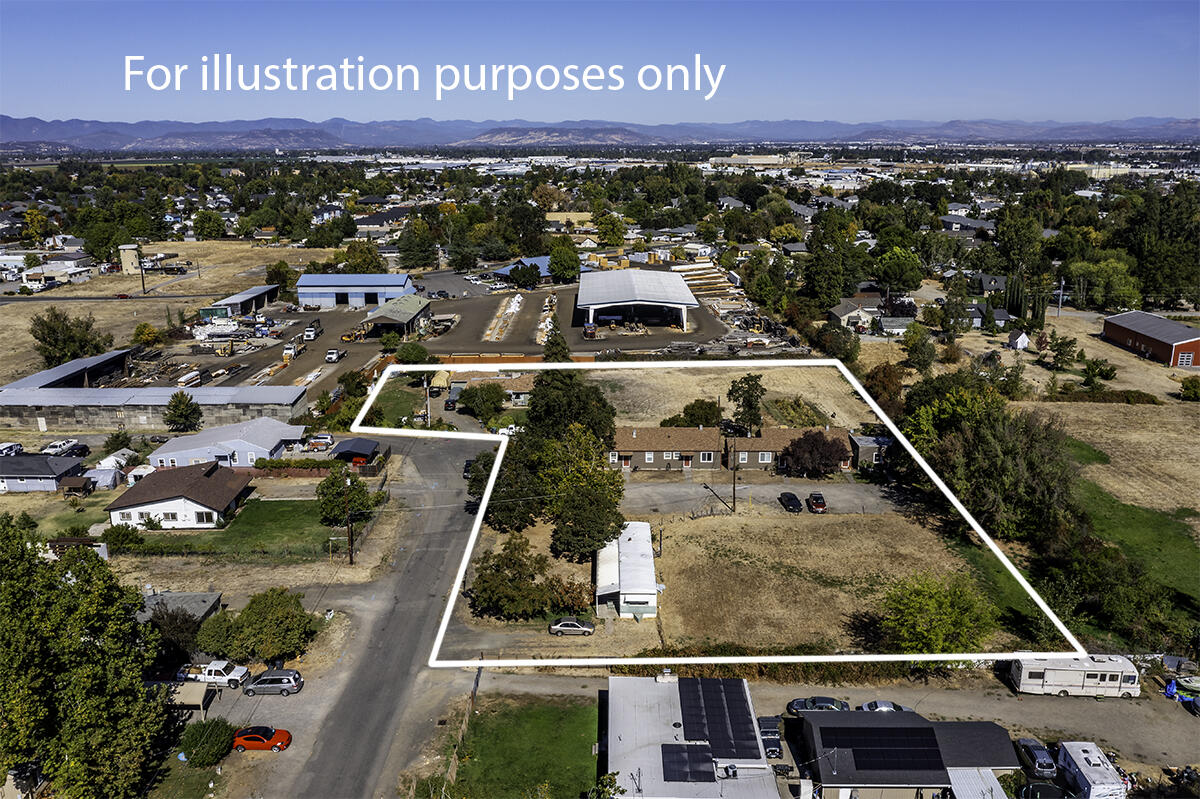 Investors-Heads up! Don't miss out!
Rural setting in the city with 2 separate parcels totaling 2.32 acres-1.06 acres, 
8 units comprised of one triplex, two duplexes and a single wide manufactured home, totaling 4456 square feet.
Interiors of multiplex units have No carpeting, all flooring is hardwood, laminate or vinyl. Additionally, this offering includes a separate, adjacent 1.26-acre parcel with sweet well-kept, single level home with 2 car garage and shop. Huge yard! Many upgrades to the home including newer heating, siding, roof and more. Tons of room for expansion on these large parcels. Zoning is SFR 00. Possible high potential for additional development, check with the city. Good numbers and good tenants. One of the Owners is a licensed real estate agent in Oregon.