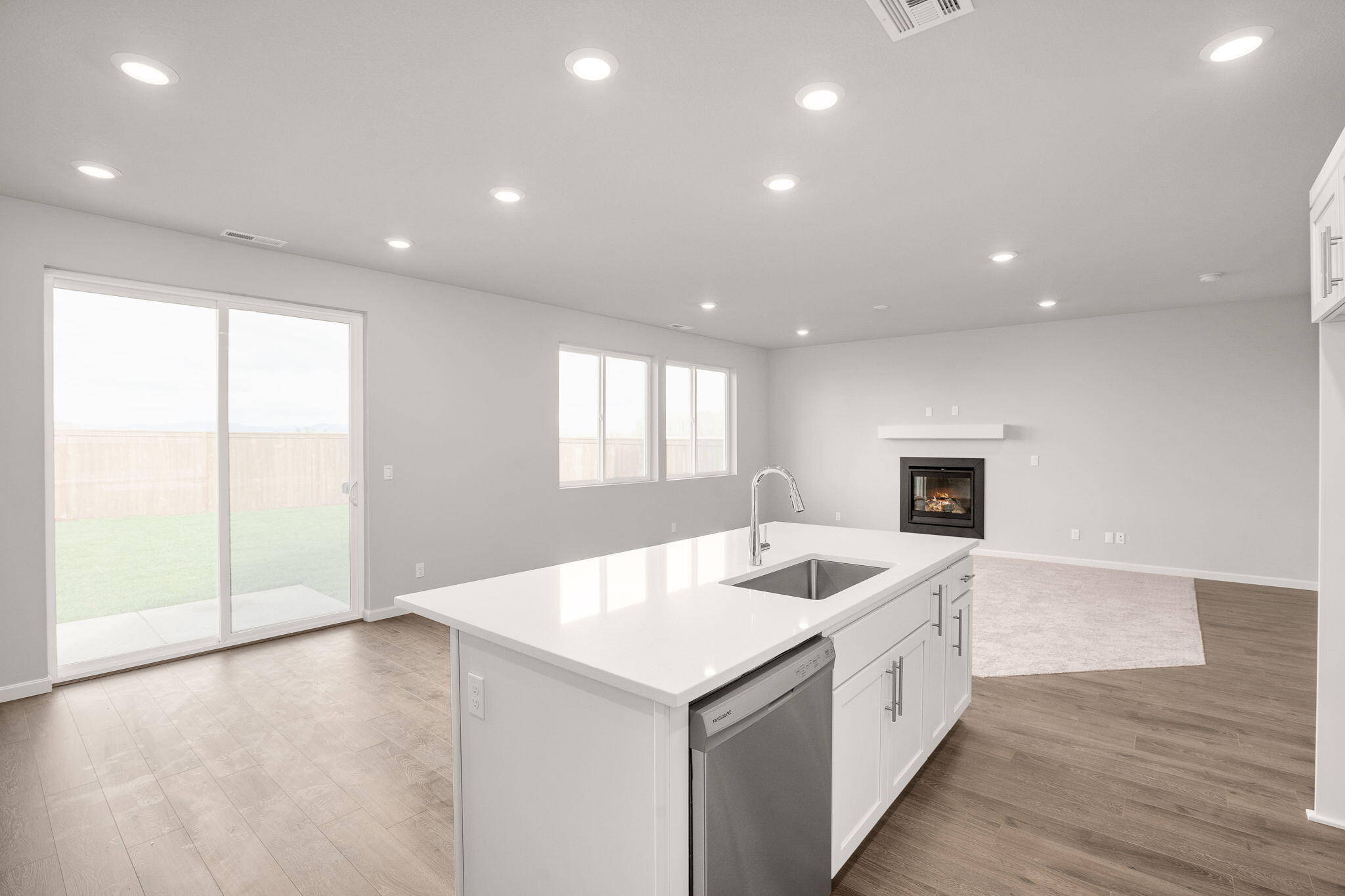 Acadia Pointe Phase 3/4 - Residential