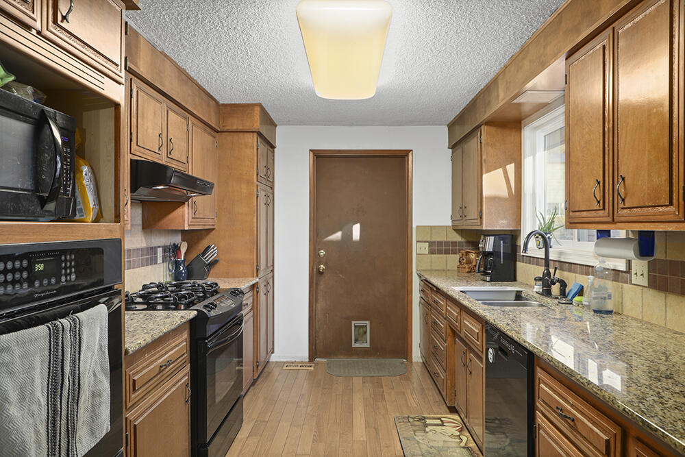 Oak Park Acres - Residential