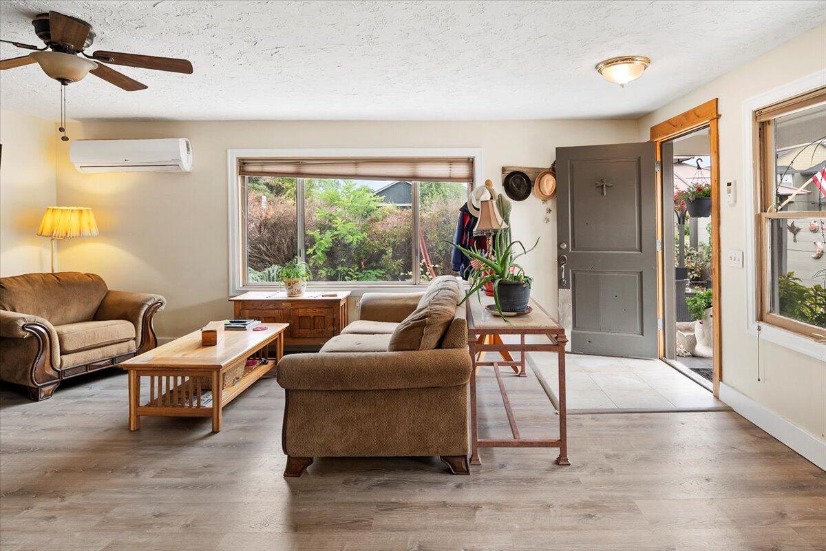 East Rim - Residential