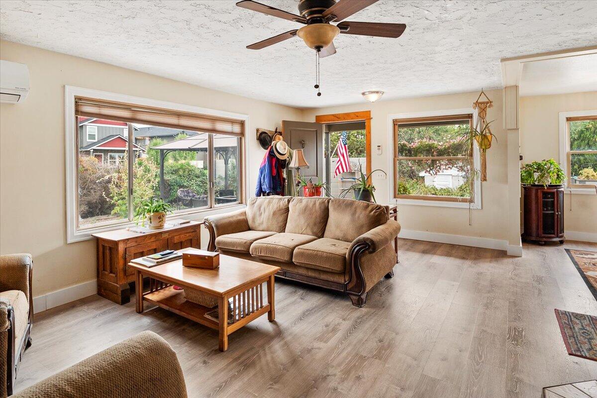 East Rim - Residential