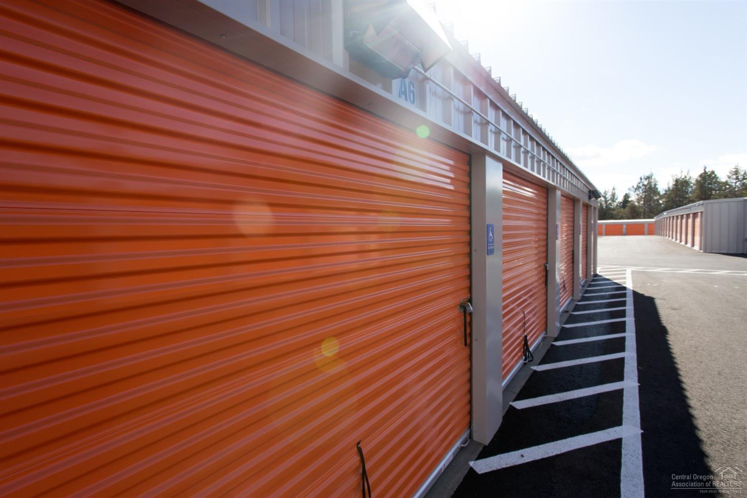 CLAB - Commercial Sale