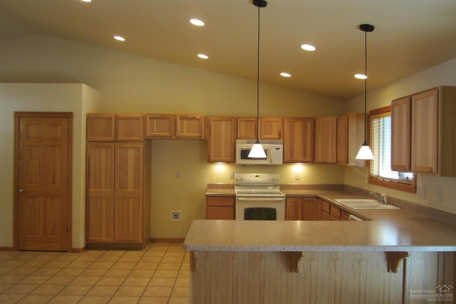R&W Estates - Residential