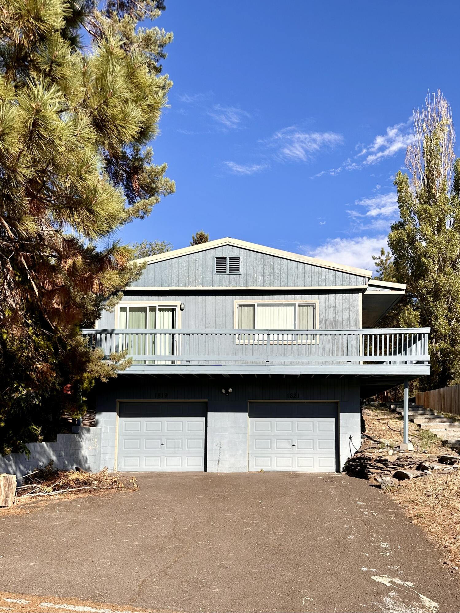 Great investment duplex close to sky lakes parks and OIT. Both 2 bedroom 1 bath with nice open floor plans. Great rental history, both currently occupied and wish to stay. Current rent totals $2,325.00 monthly. Front unit has attached garage, back unit with detached garage. Off street parking, alley access. Front deck recently painted. Requires 24hr notice to show.