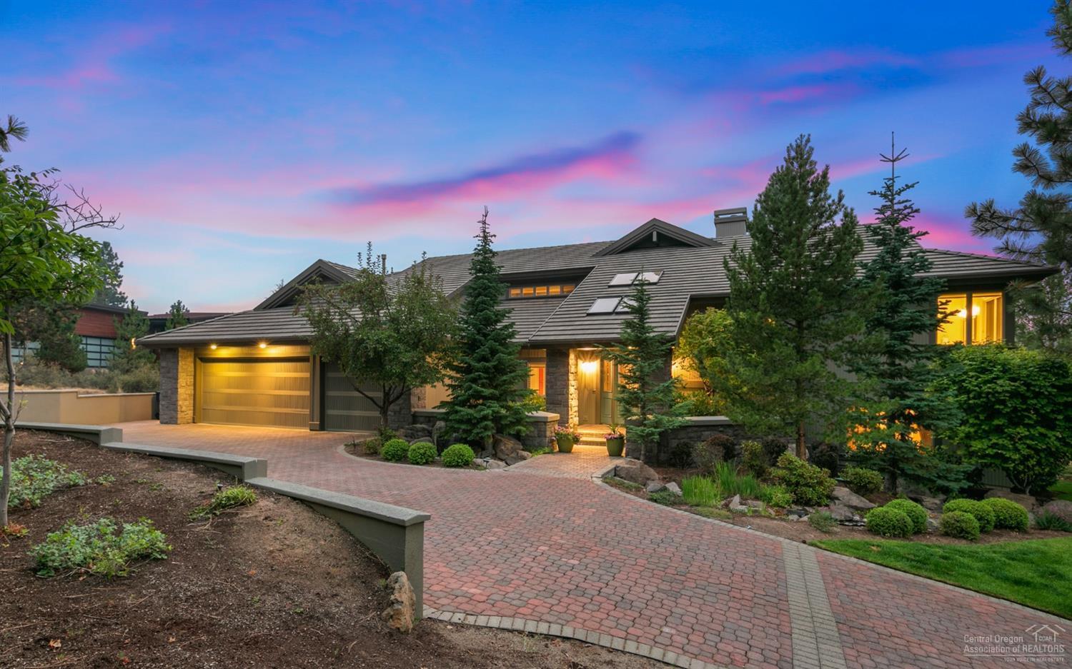Panoramic views from Mt Bachelor to Mt Hood! Custom Scott Wilcox built home with a remodel prior to 2015,impeccable quality throughout! This is an entertainers dream with all large rooms and extensive decks capturing BIG Cascade Mt Views!Master Suite with two bathrooms & two closets,gourmet kitchen,wet bars,two offices and/or hobby rooms that could convert easily to 2 additional bedrooms! ELEGANCE throughout!