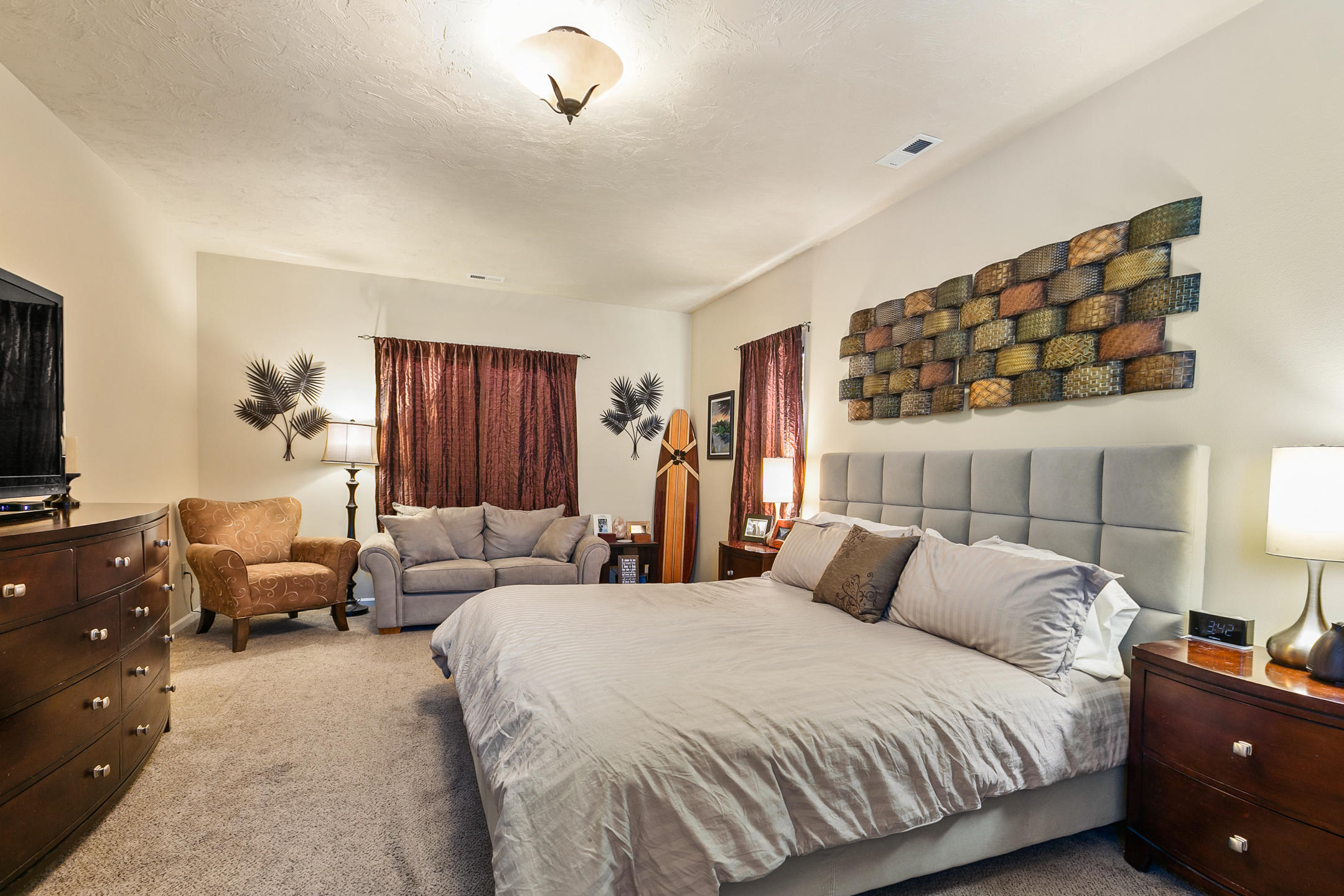 Views At Oak Tree - Residential