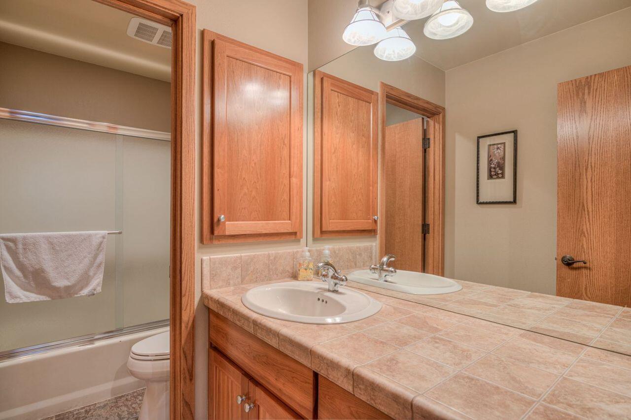 Fairway Point Villag - Residential
