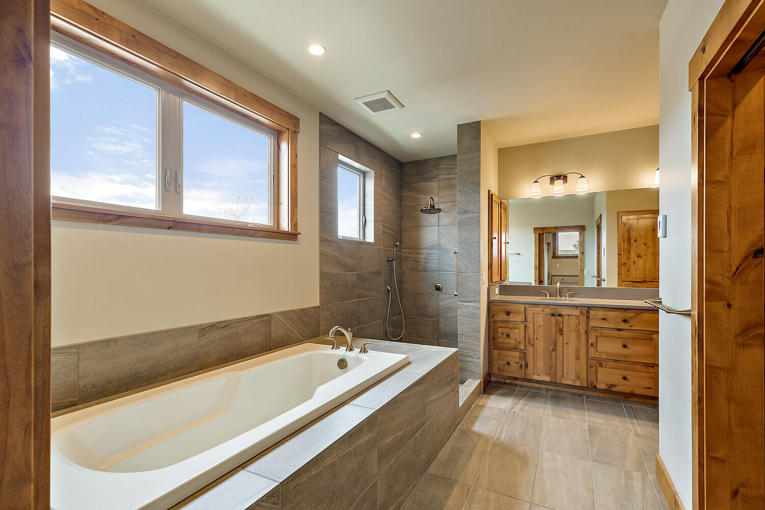 Oaks Of Ashland, The - Residential