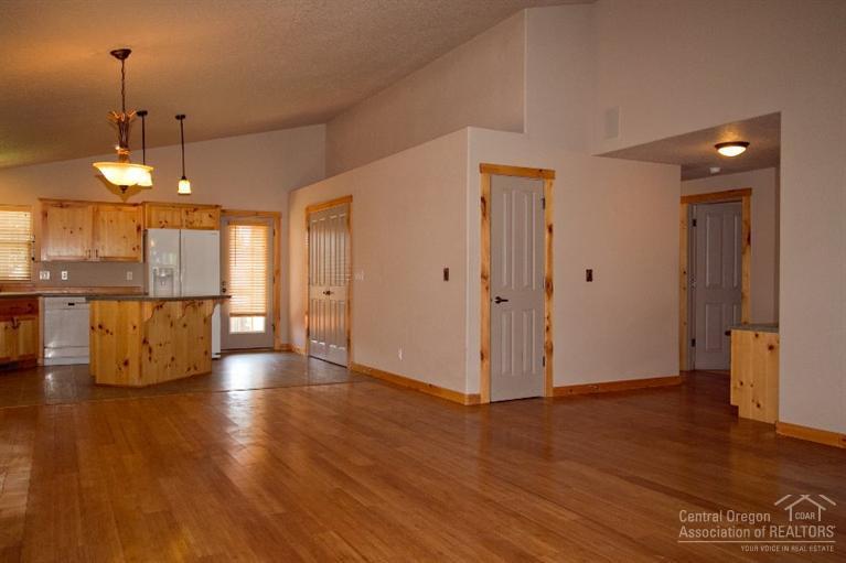 Paulina Peaks - Residential