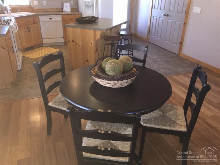 Paulina Peaks - Residential
