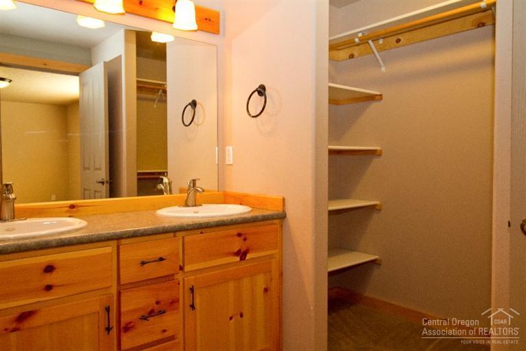 Paulina Peaks - Residential