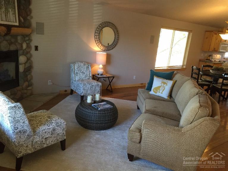 Paulina Peaks - Residential