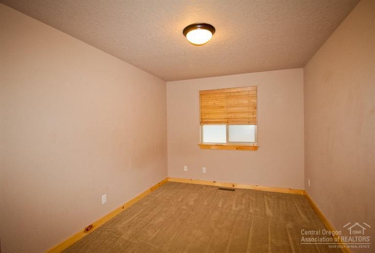 Paulina Peaks - Residential