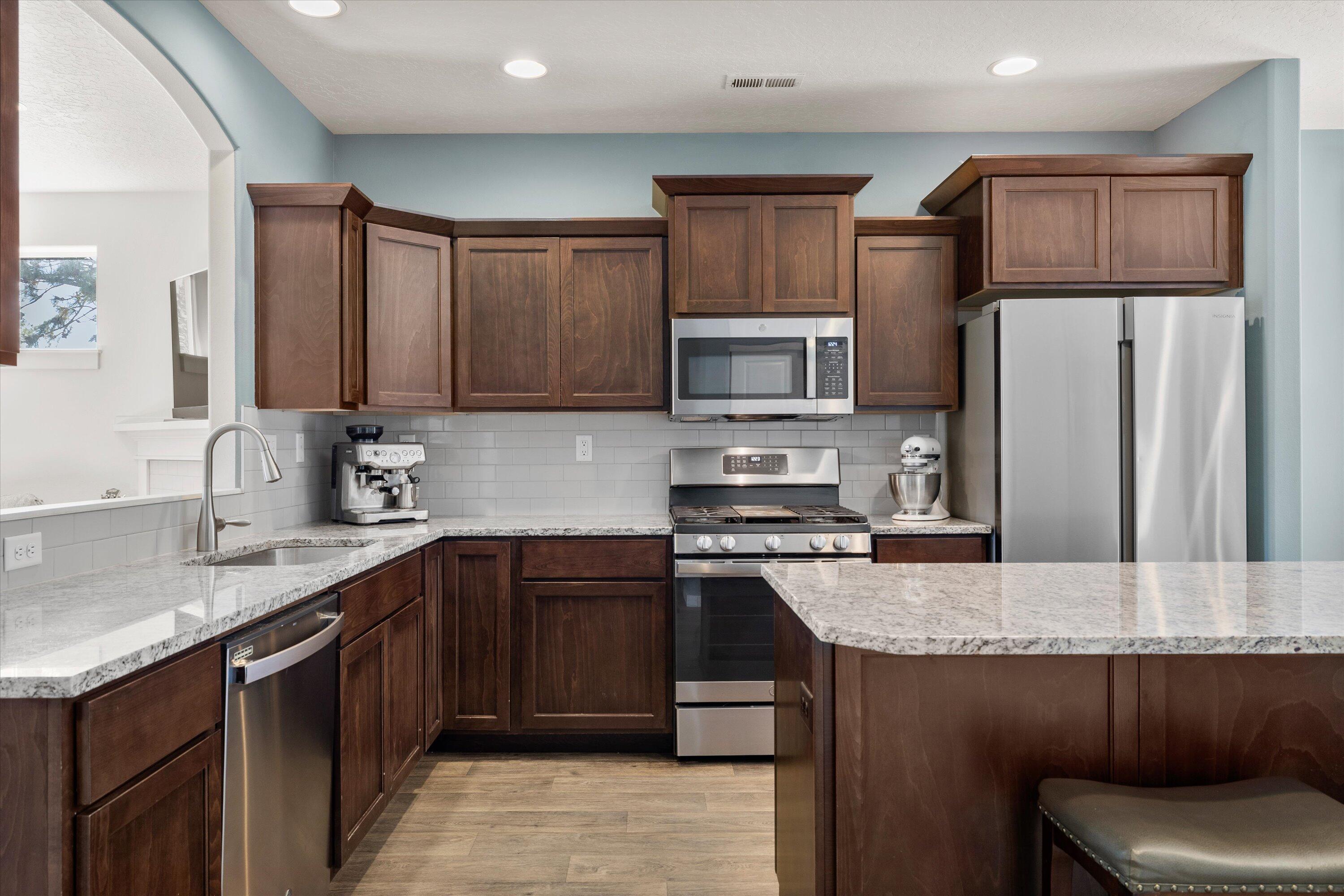 Mckenzie Meadow Vill - Residential