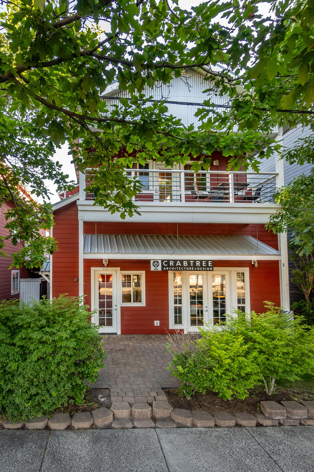 Deschutes - Commercial Sale