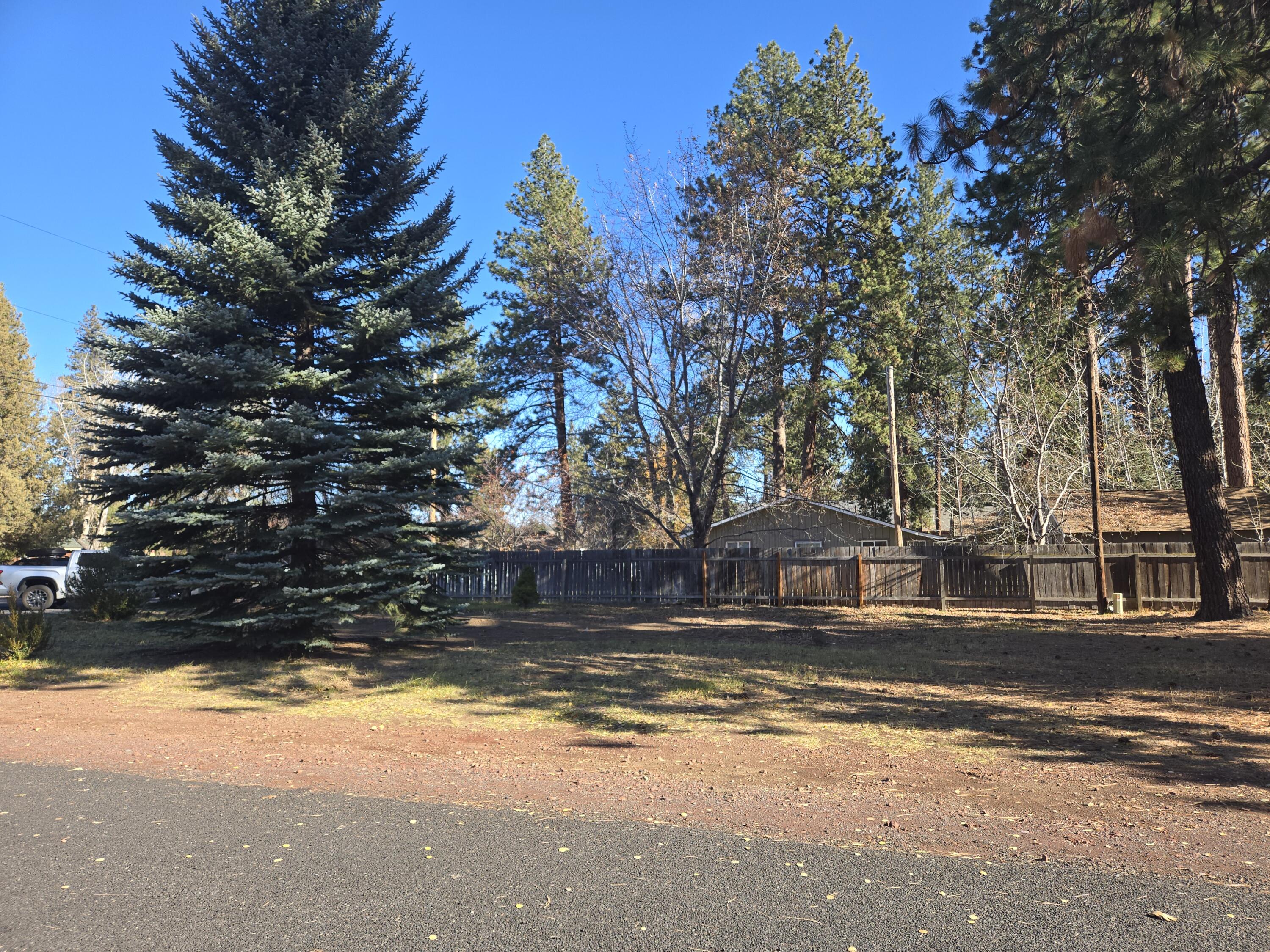 Price Reduction
Great Location on Corner Lot.
No HOA's.
One Block from Sisters Coffee House.