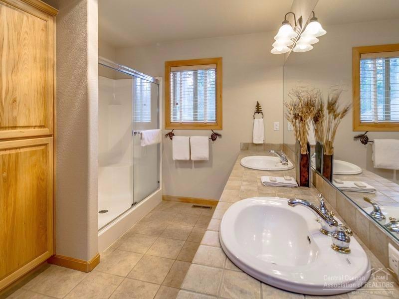 Fairway Point Villag - Residential