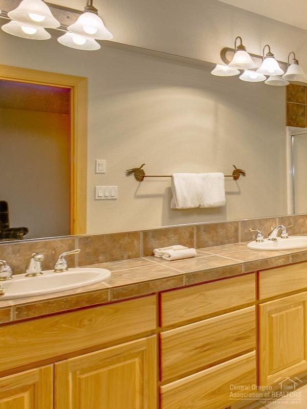 Fairway Point Villag - Residential