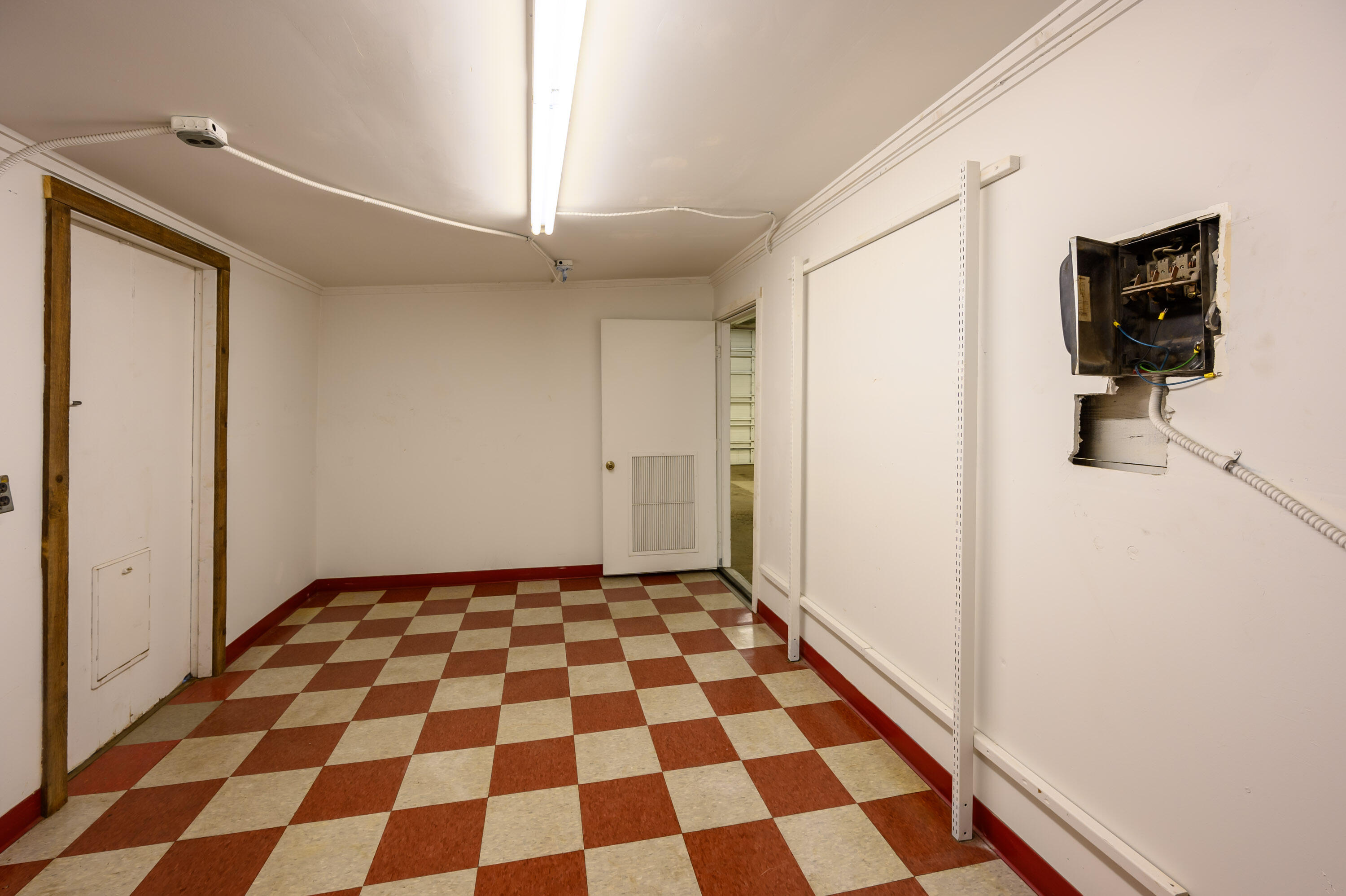 Melrose Acres - Commercial Sale